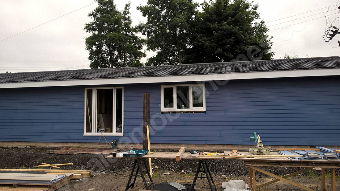 MOBILE HOME BOLTON 65 x 22 FT UNIT WITH BLUE CLADDING Value